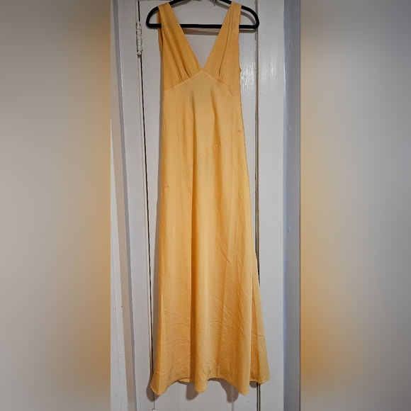 Nadia Maxi Satin Dress With Back Cowl - Lemon Size M - Picture 11 of 12